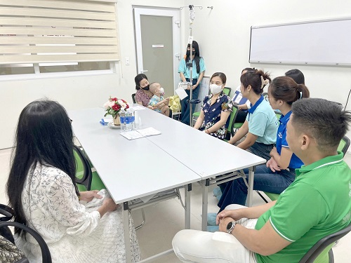 Nhãn hàng kem rau má đồng hành cùng nhà thuốc long châu 