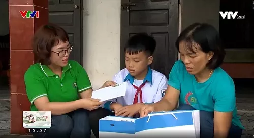 Nhãn hàng rau má lan tỏa yêu thương